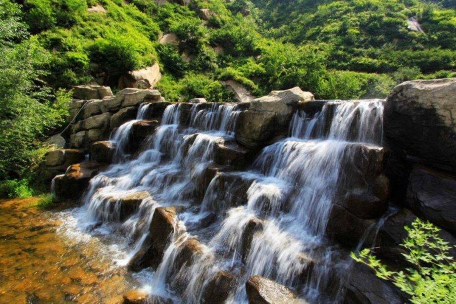 周晓鸥《龍興里》主题曲上线,讲一城故事,述百年风云